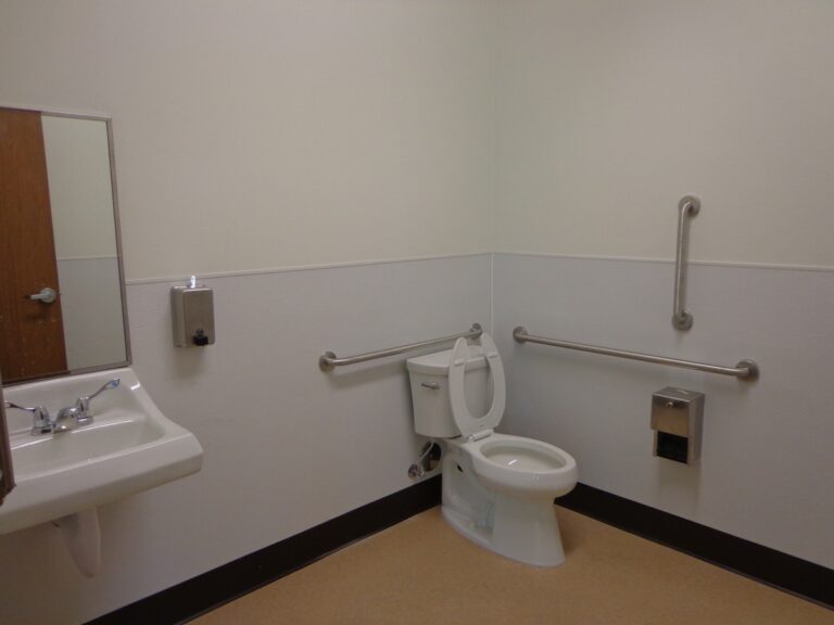 011_ADAaccessiblerestroom